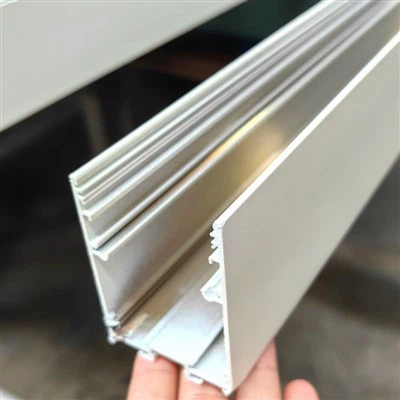 Profil tal-estrużjoni tal-aluminju tal-OEM Led kanal tal-istrixxa tad-dawl