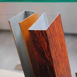 Estrużjoni tal-Aluminju f'forma ta 'U